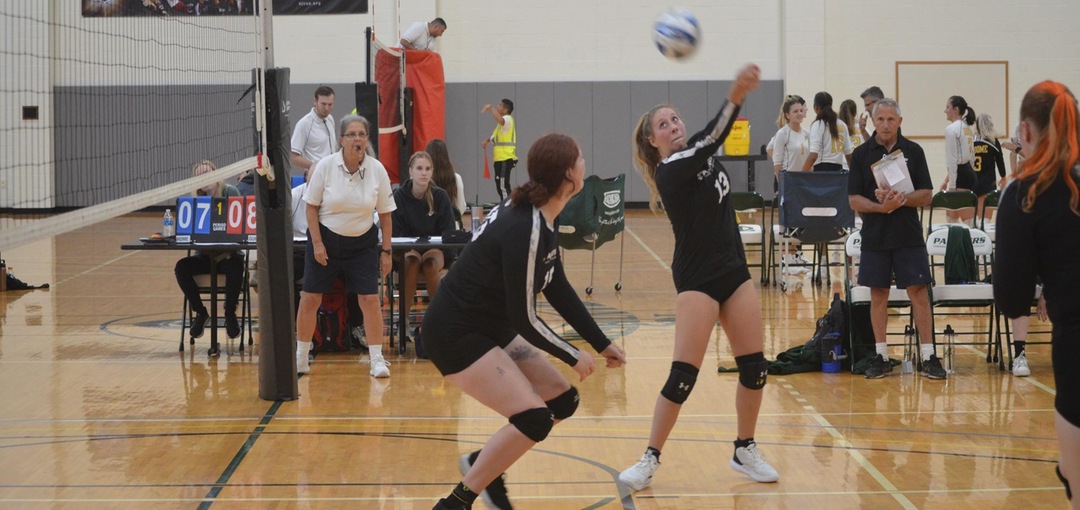 Adrianna Royce passes the ball
